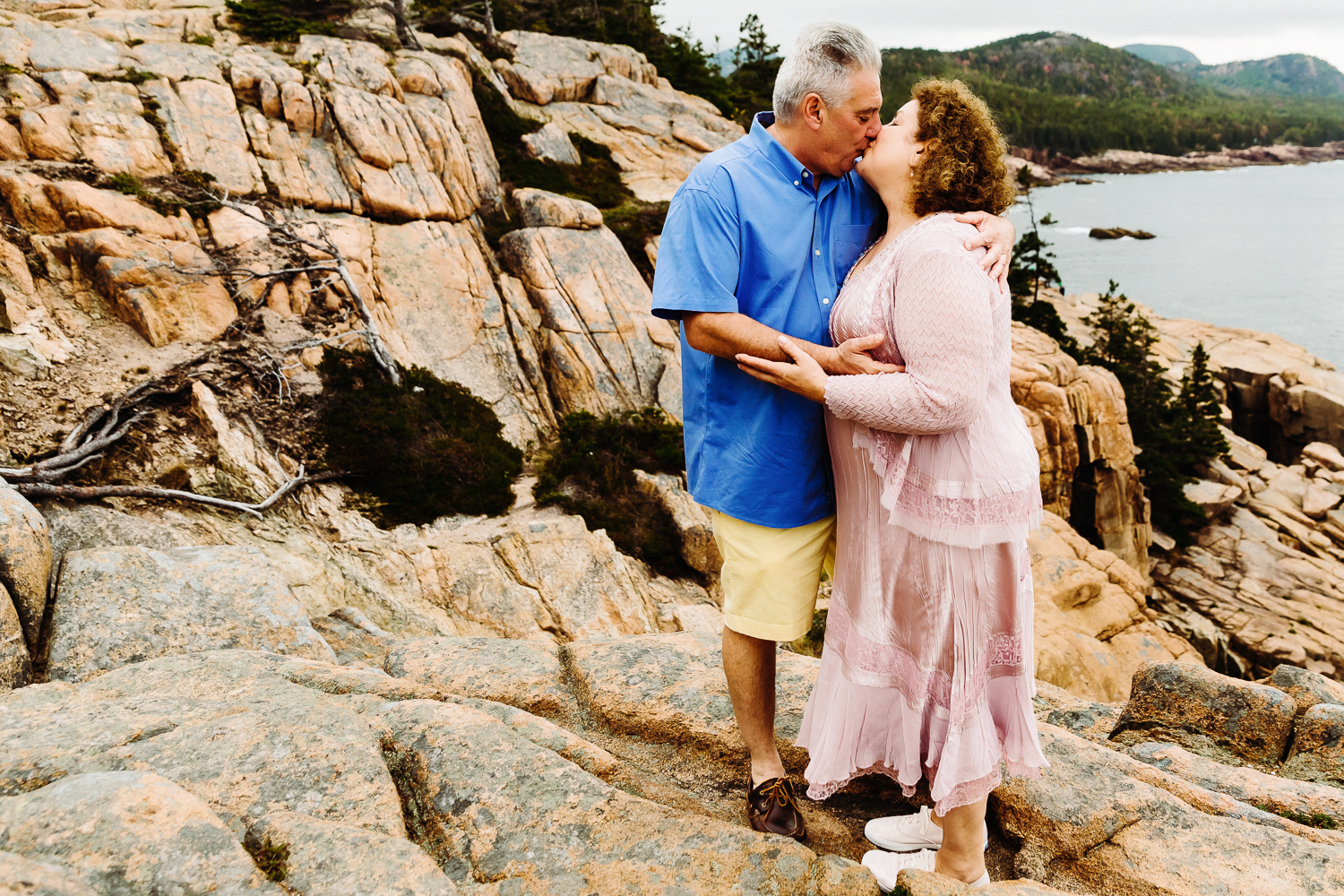 couple kissing at Otter Cliff after Acadia elopement
