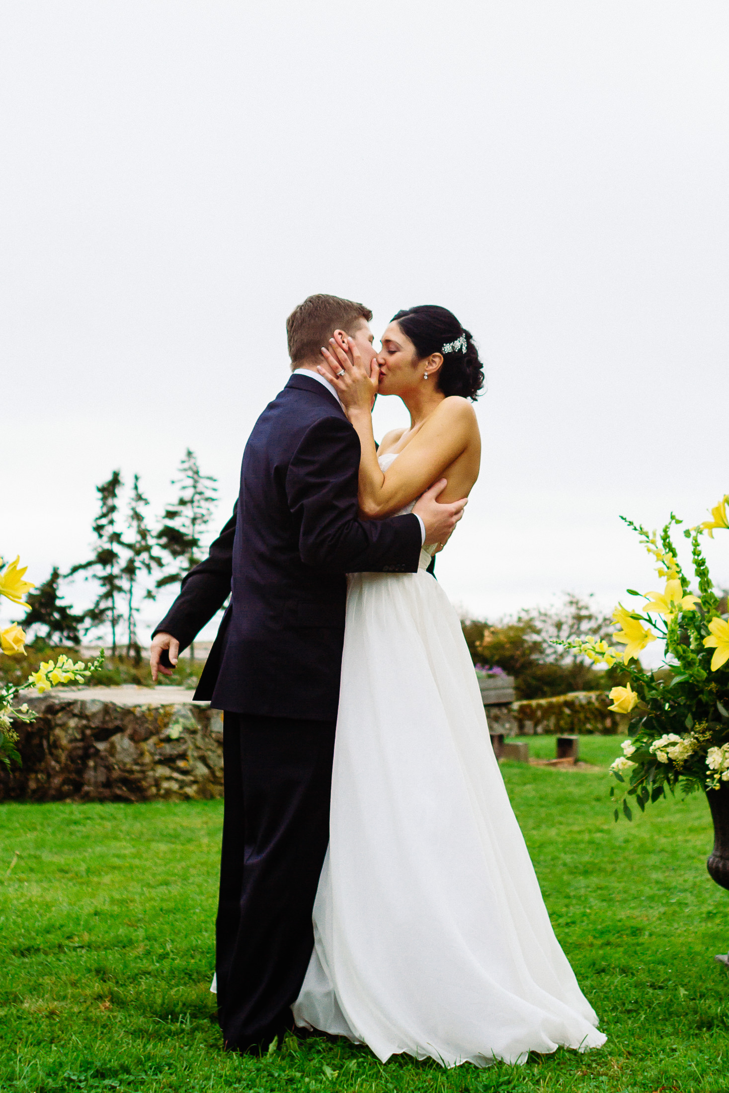 First kiss at Newagen Seaside Inn wedding in Southport Maine